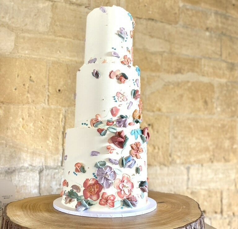 Wedding Cake Trends 2025 Lapstone Barn Thumbnail Image002 E1727360396388