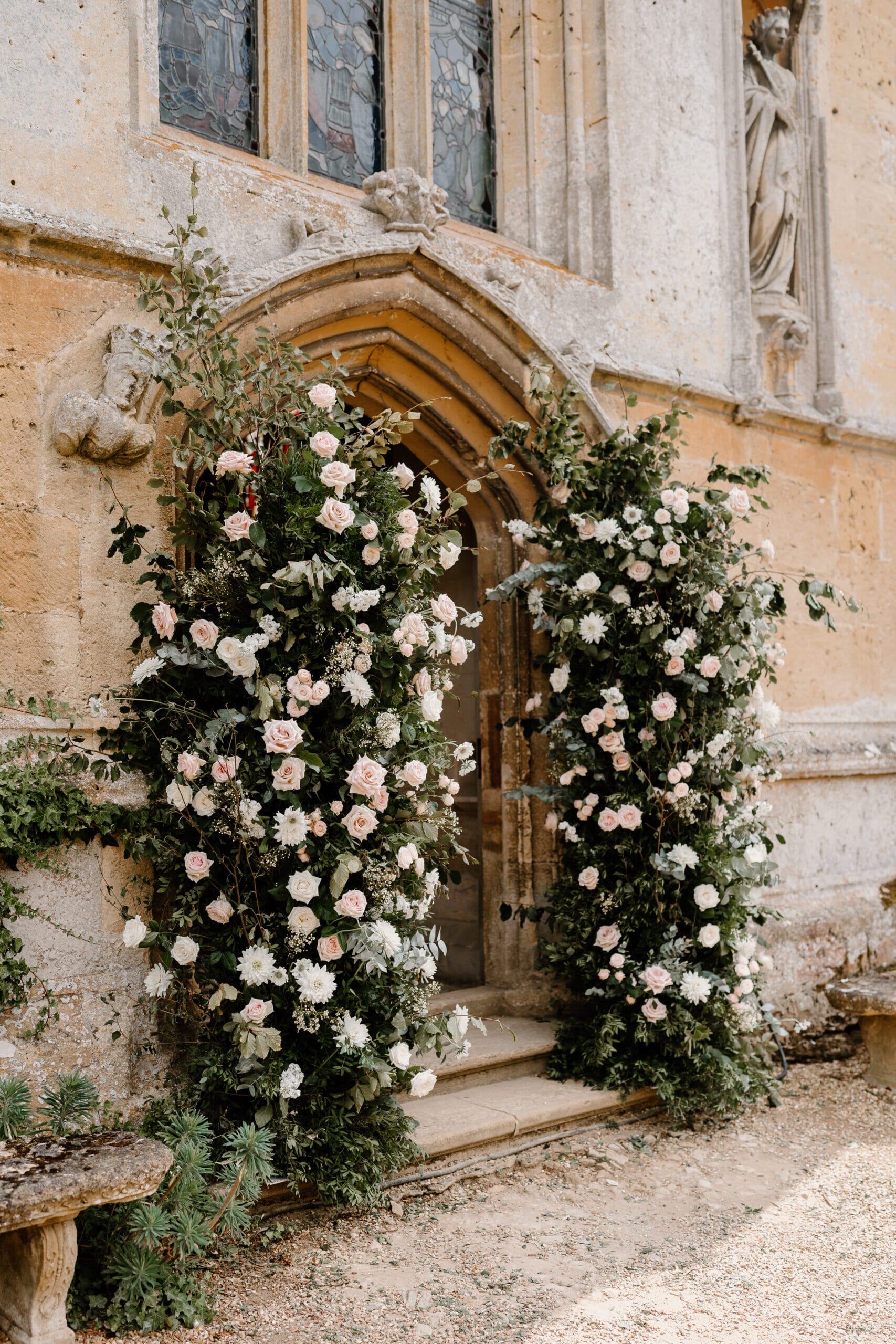 Wedding flowers arch